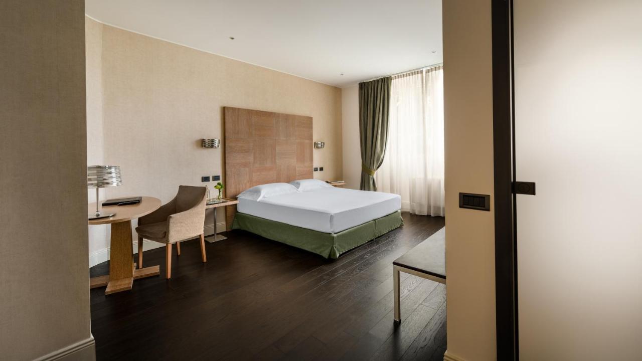 Hotel Cora カラーテ・ブリアンツァ エクステリア 写真