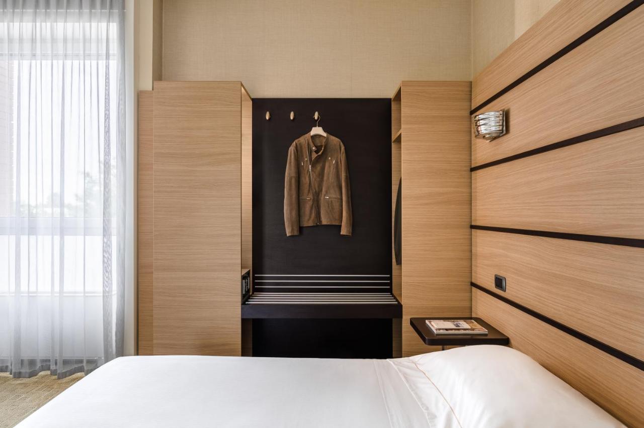 Hotel Cora カラーテ・ブリアンツァ エクステリア 写真